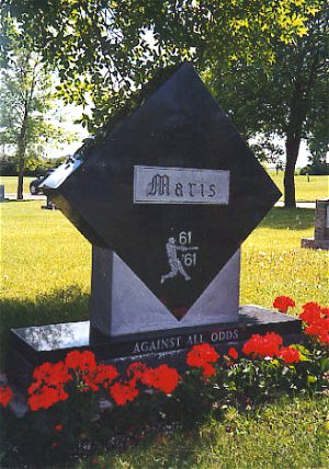 Photo of Roger Maris grave marker